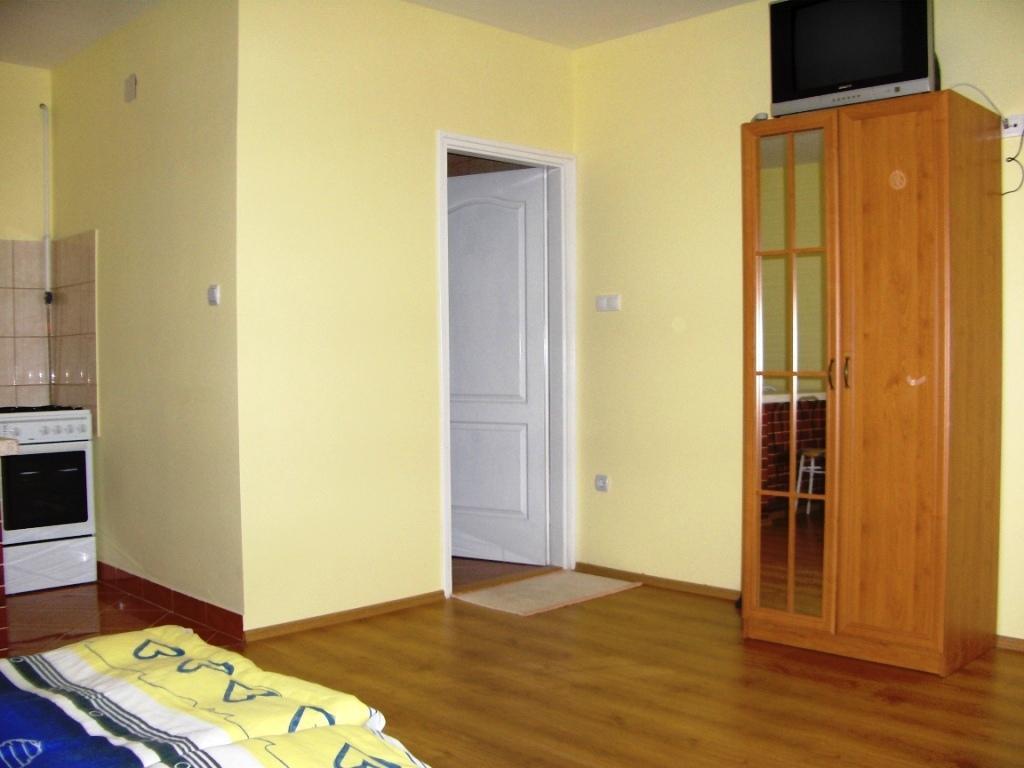 Ferenczi Apartament Hotell Hajdúszoboszló Rum bild